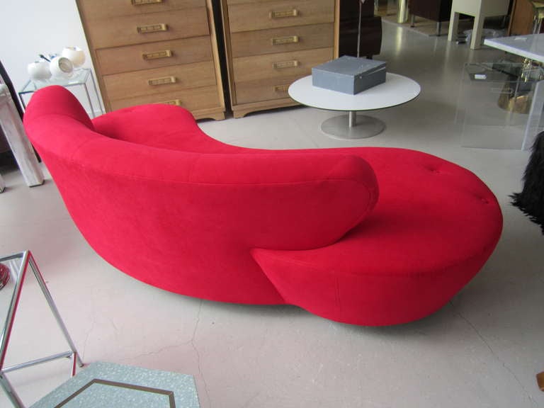 Vladimir Kagan  Red Serpentine Sofa- Directional In Excellent Condition In West Palm Beach, FL