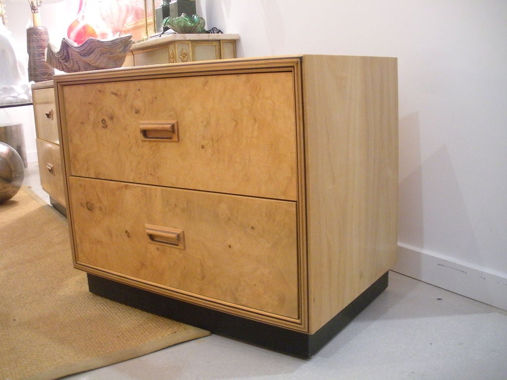 American Pair of Henredon Bedside Tables
