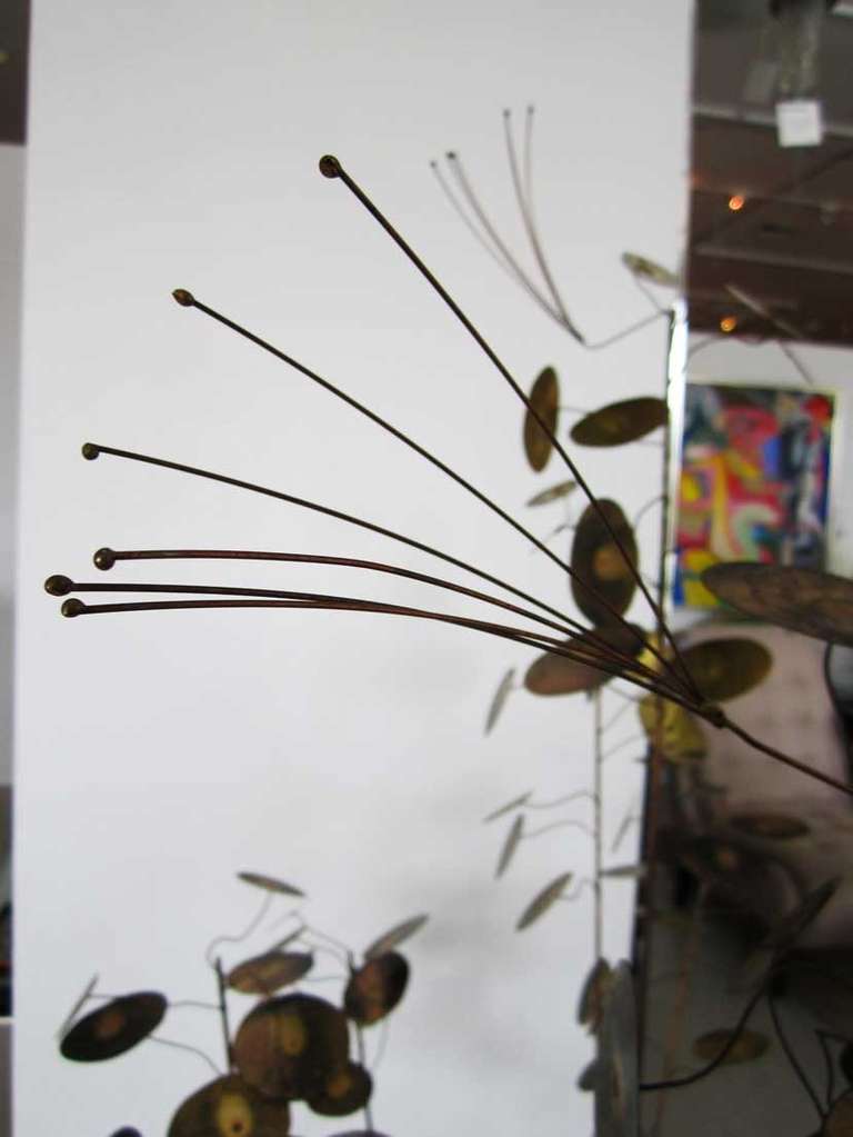 Signed Curtis Jere Raindrops Brass Tree Sculpture In Excellent Condition For Sale In West Palm Beach, FL