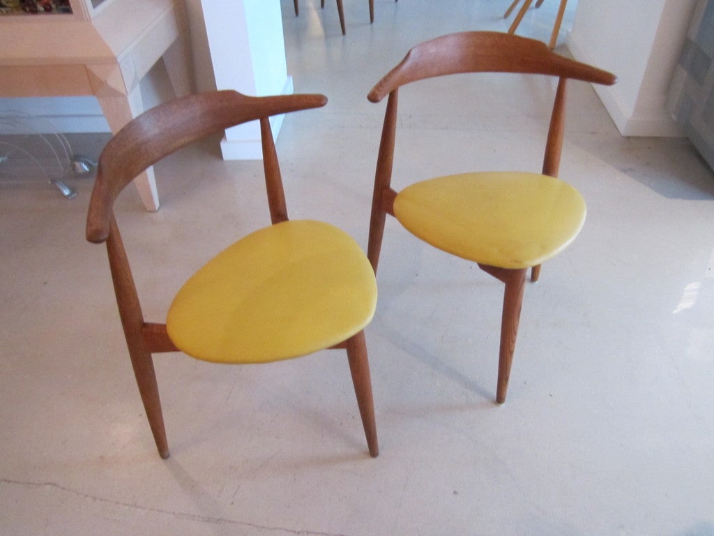 Oak Set of Four Hans Wegner - Fritz Hansen Three Legged Chairs