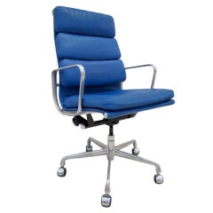 Eames Soft Pad Desk Chair- Herman Miller Vintage Eames Soft Pad Desk Chair- Herman Miller