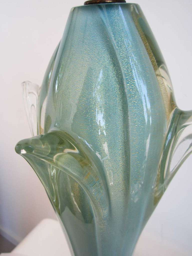 Single  Vintage Murano Glass Lamp by Seguso In Excellent Condition For Sale In West Palm Beach, FL