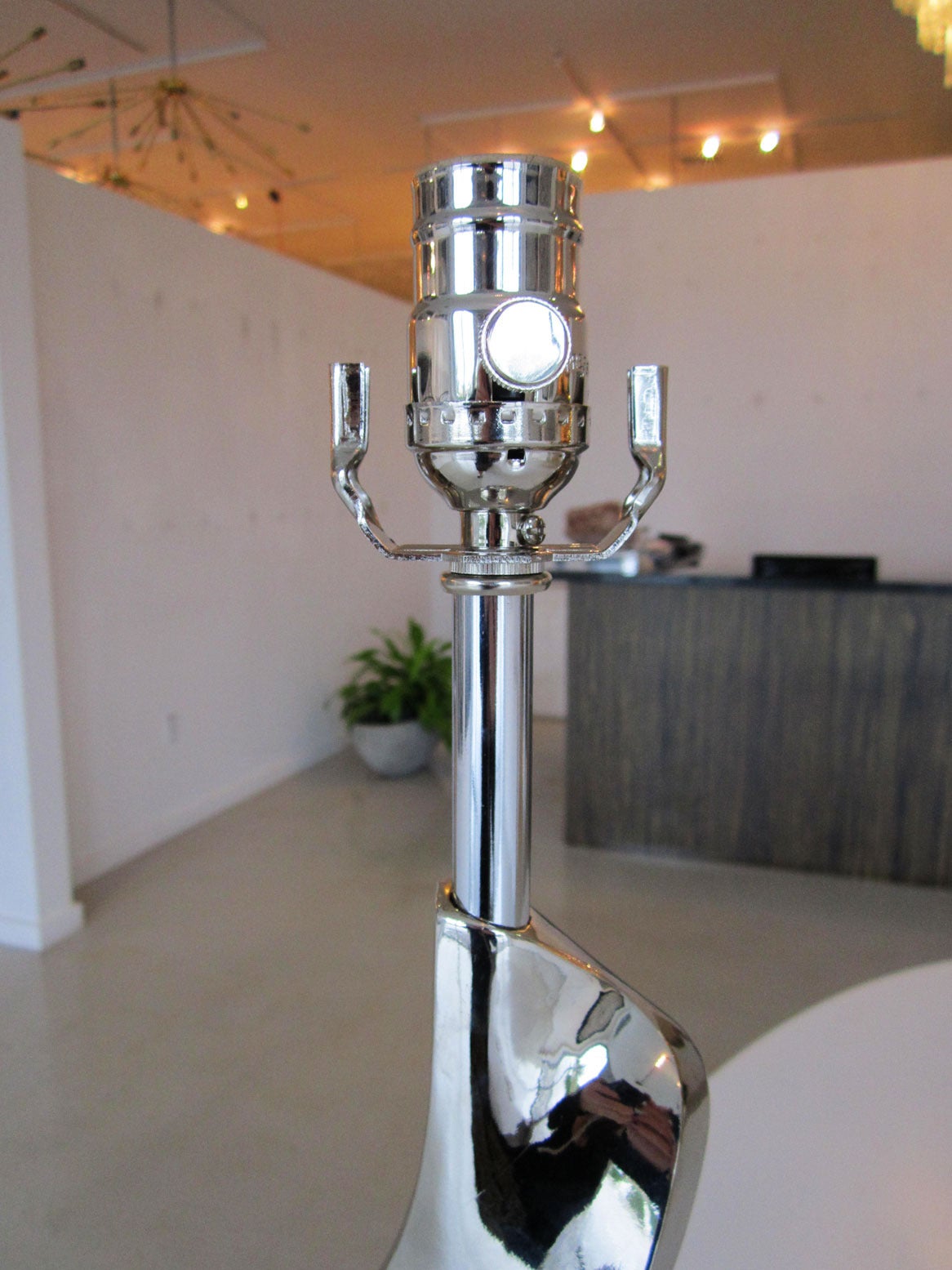 Mid-20th Century Pair of Nickel-Plated Sculptural Lamps by Laurel