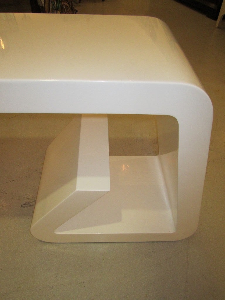 White Lacquer Geometric Console Table 3