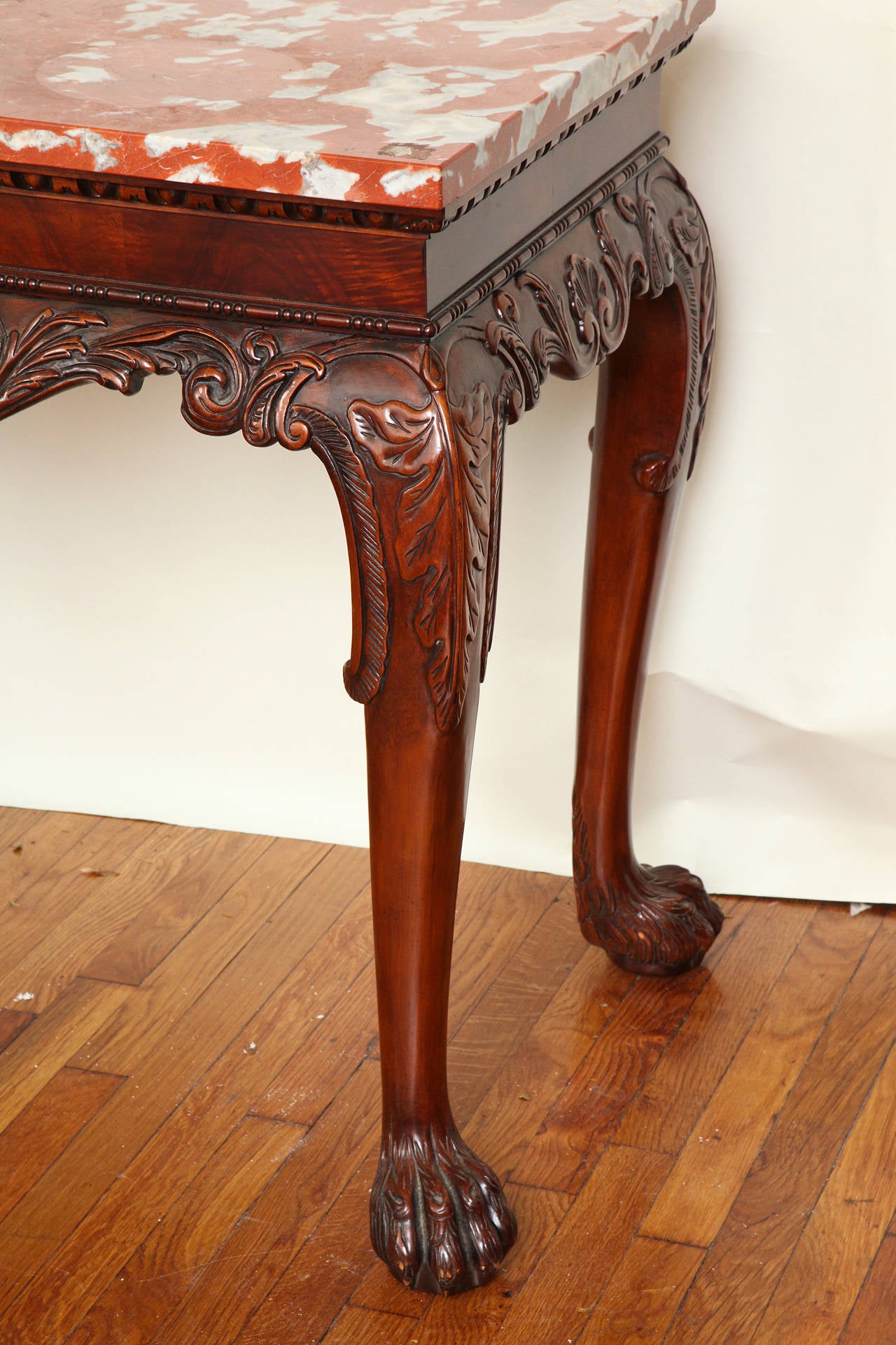 A Pair of English George II Side Tables In Excellent Condition In New York, NY