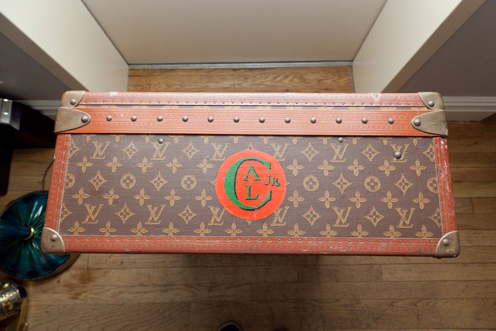 20th Century A Set of 3 1920's Monogrammed Louis Vuitton Suitcases