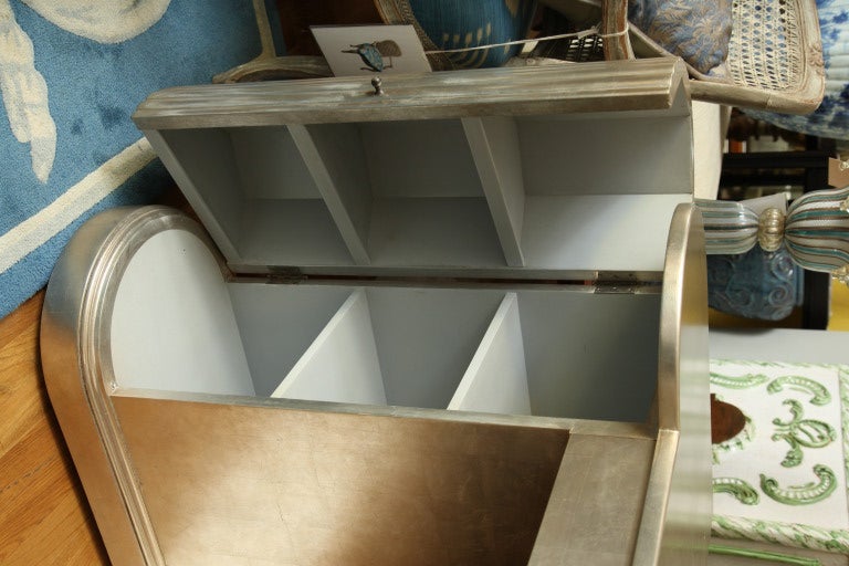 An American Art Deco Dressing Table 2