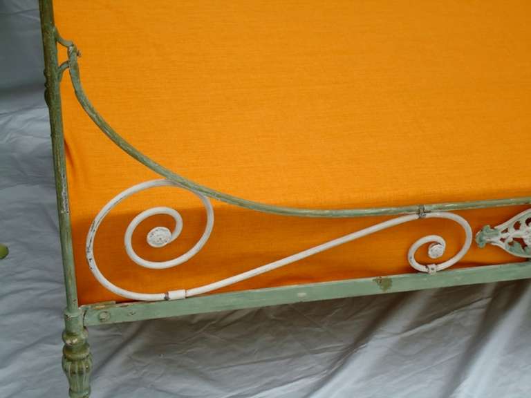 Bunny Mellon Estate Daybed In Excellent Condition In New York, NY