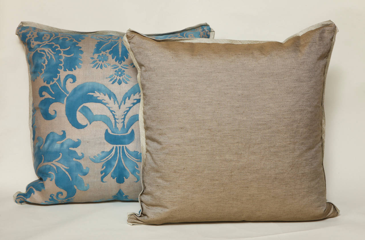 Pair of Vintage Fortuny Fabric Cushions 3