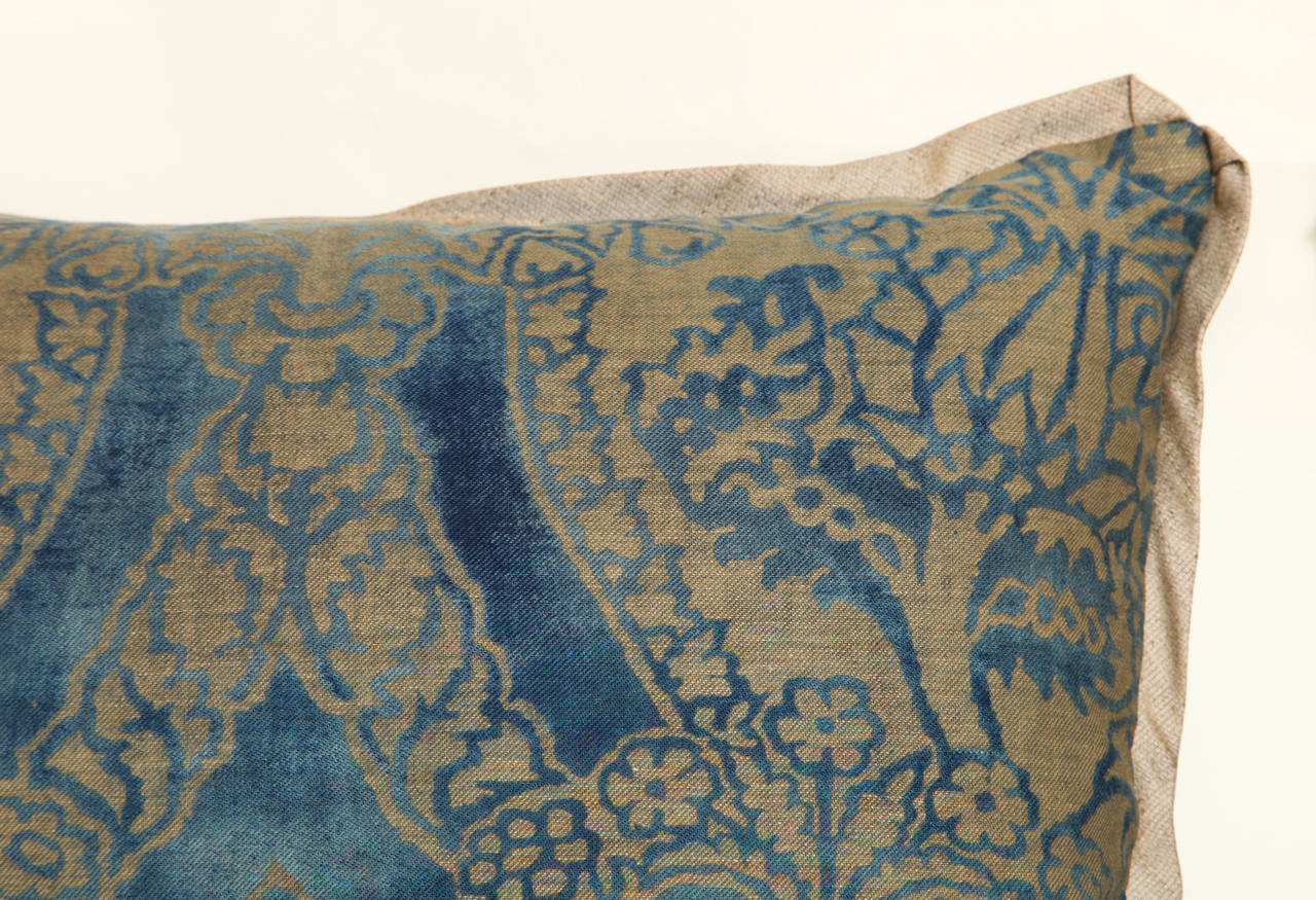 Contemporary Pair of Vintage Fortuny Fabric Cushions in the Nicolo Pattern