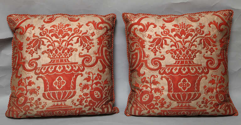 Italian Pair of Vintage Fortuny Fabric Cushions in the Carnavalet Pattern