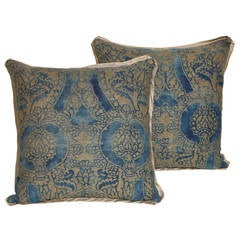 Pair of Vintage Fortuny Fabric Cushions in the Nicolo Pattern
