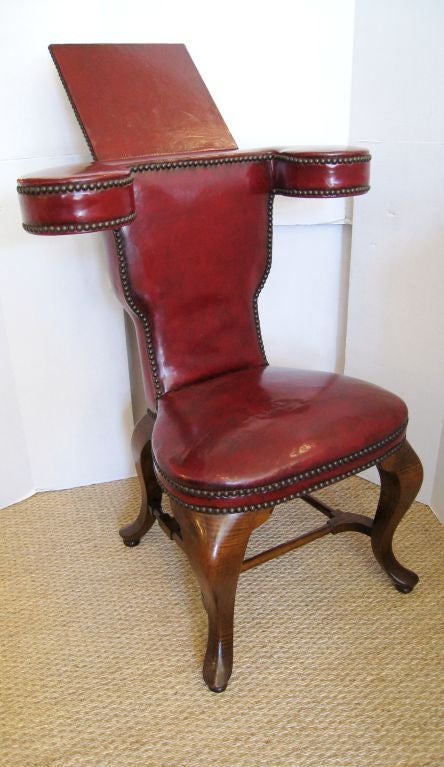 Chaise de combat de coqs en cuir anglais