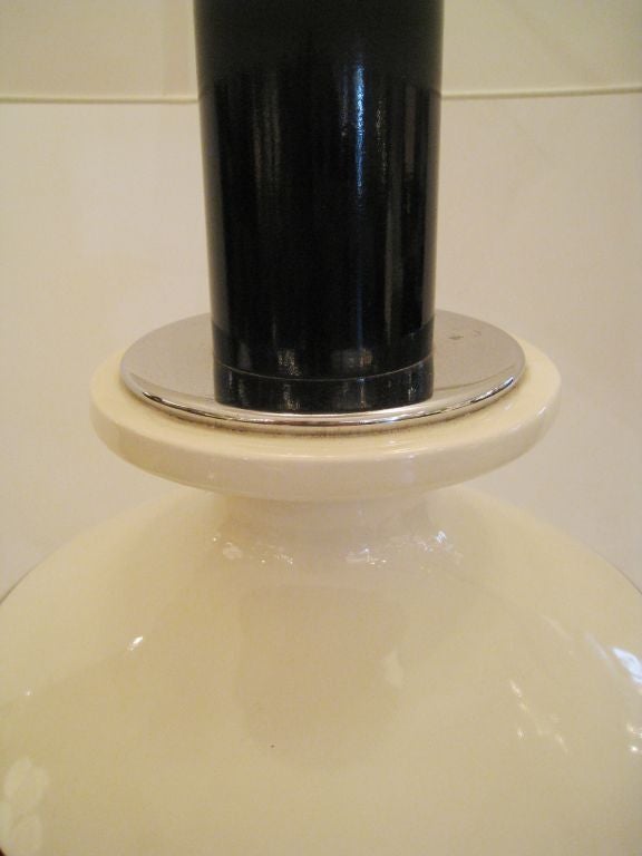 Italian Pair of Black and White Ceramic Lamps For Sale