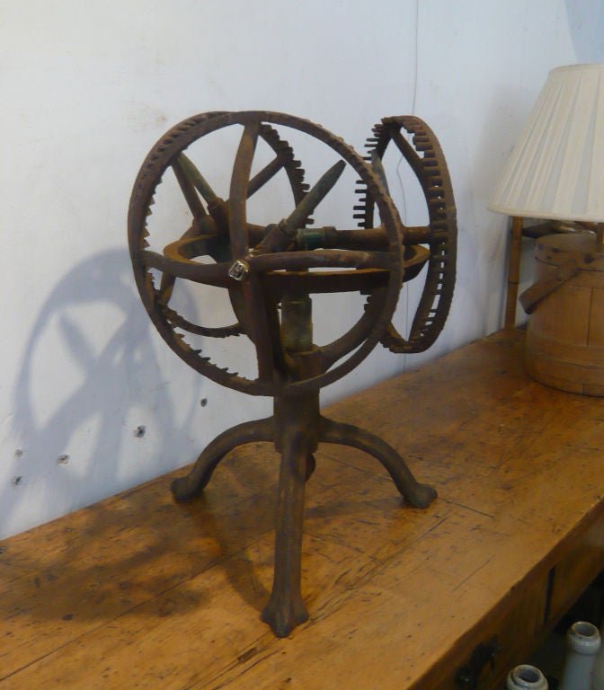 Early 20th Century English Iron Rotating Sprinkler In Excellent Condition For Sale In New York, NY