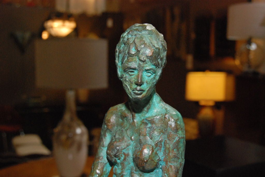 1960er Jahre Bronze nackte Frauen Skulptur mit Lucite Basis.