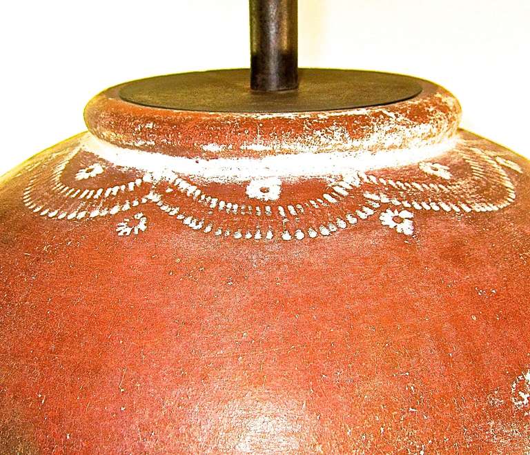 Rustic Kalinga Jar Table Lamp