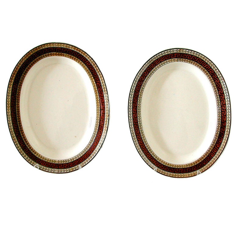 Copeland Spode Dinnerware, pattern 2/500 not often seen as available in the marketplace. A pair of serving platters  This is a simple, clear design giving preference to displaying the food content rather than the china. The borders are dramatic,
