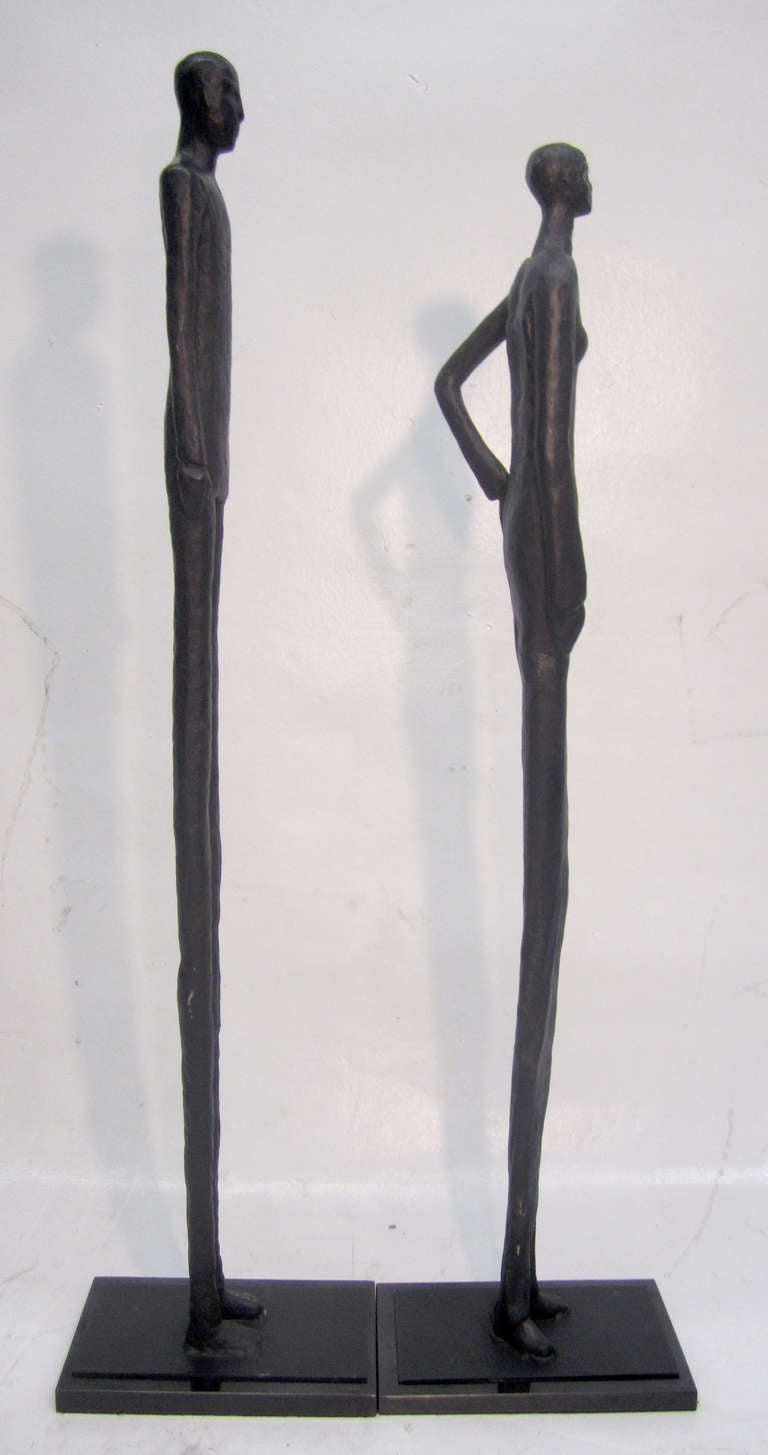 20ième siècle Sculptures en fonte d'un couple