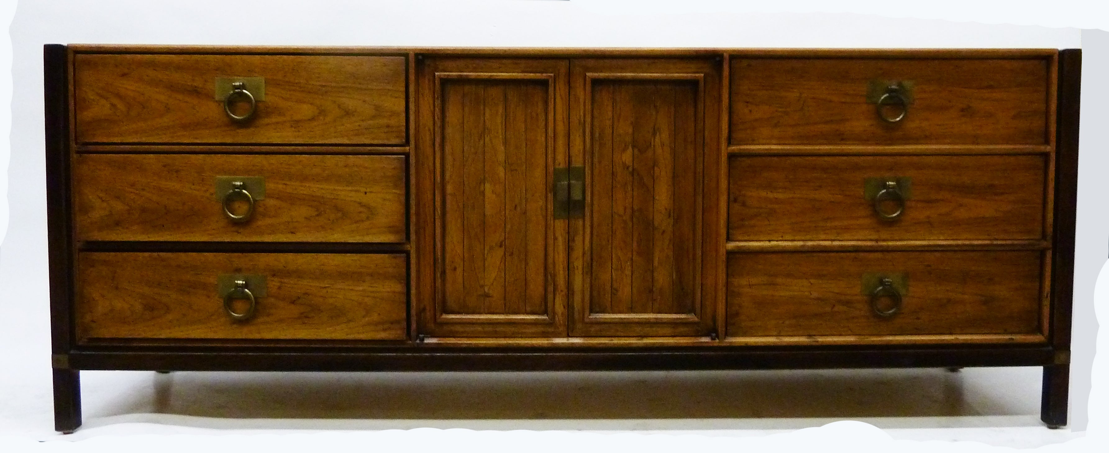 Mid-Century Henredon Walnut Dresser