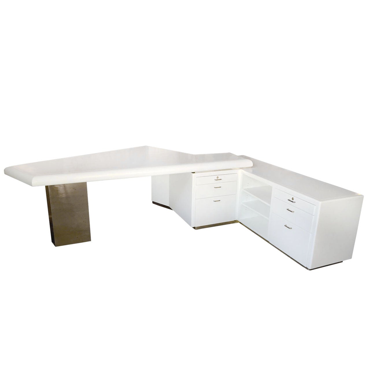 Stunning White Lacquered 1970s Desk