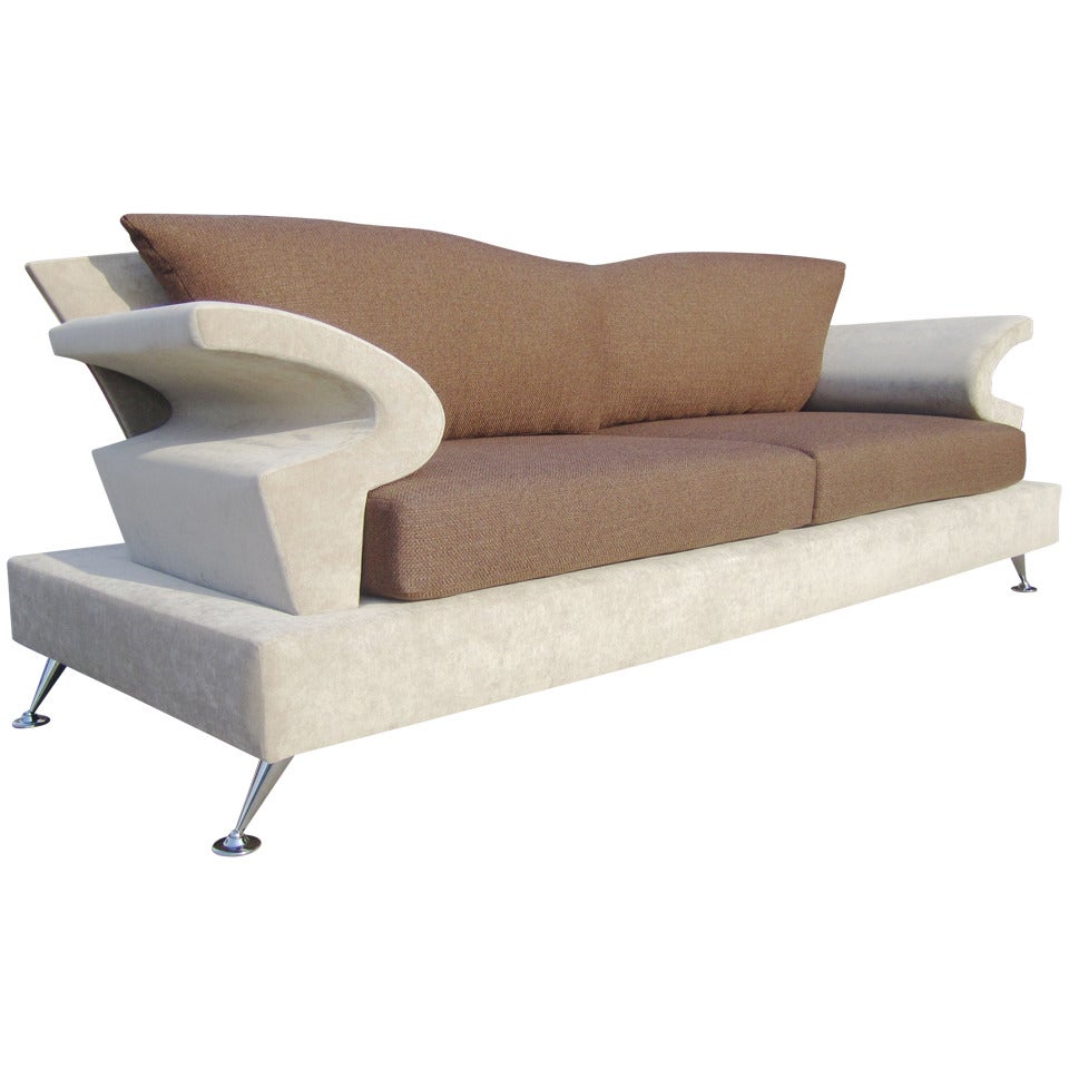 Sculptural Memphis Style Sofa by B&B Italia