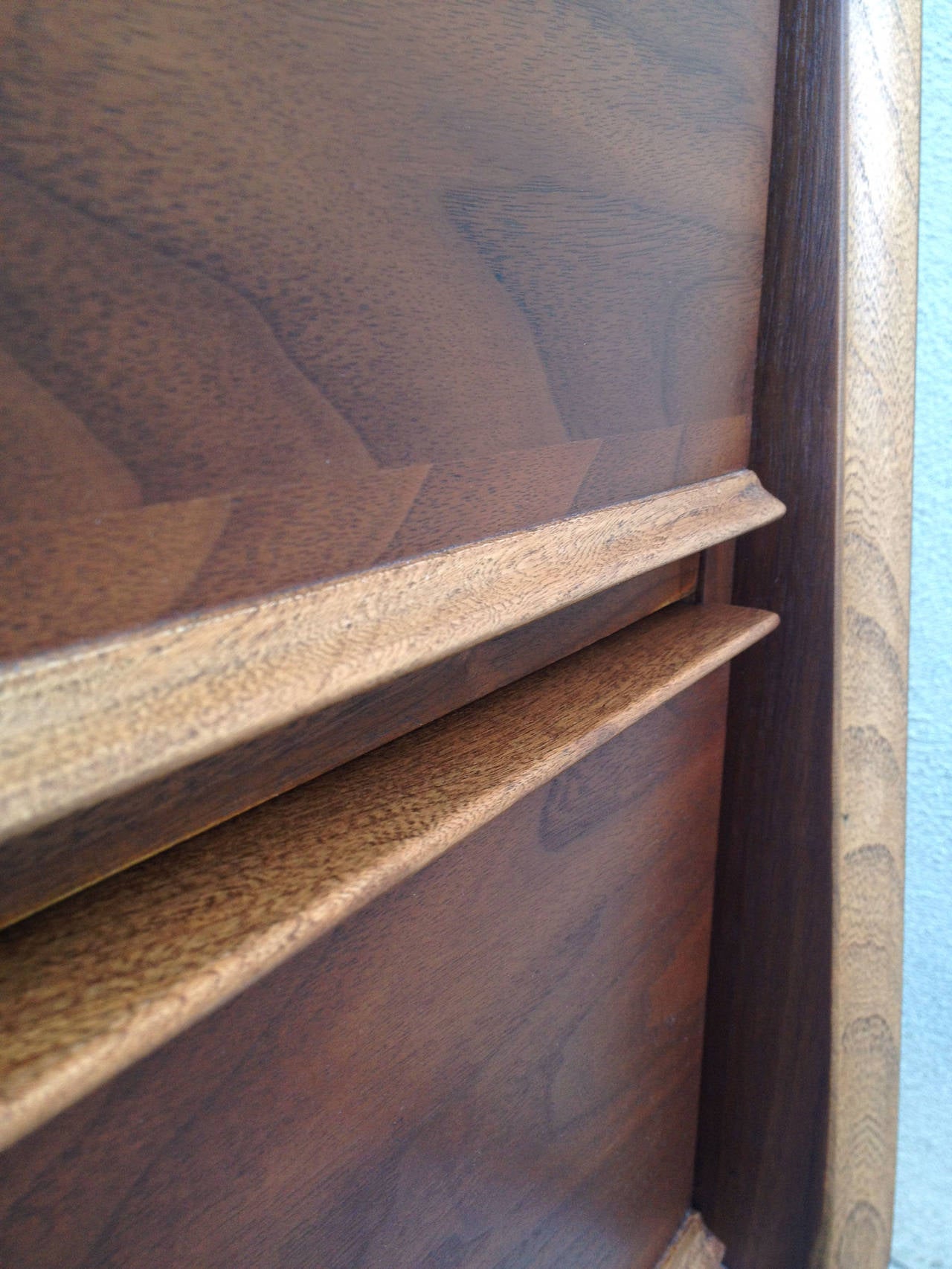 Pair of Two-Tone 1950s French Nightstands or Cabinets 3