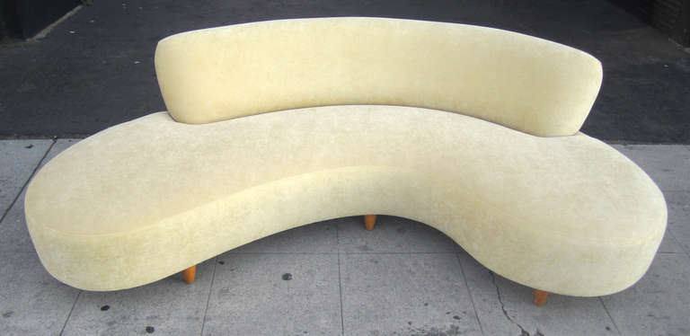 American Curved Serpentine Sofa In Style of V. Kagan