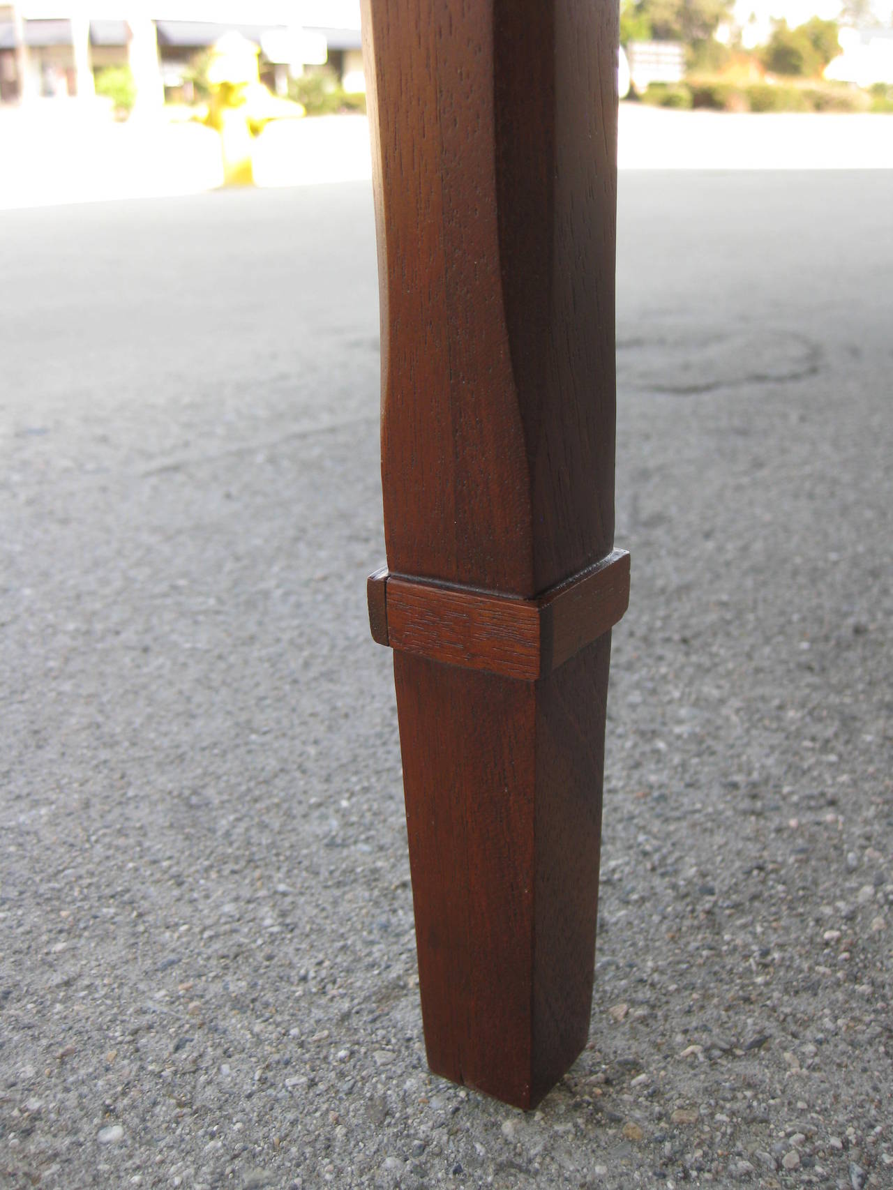 Walnut Drop-Leaf Dining or Console Table by Drexel In Excellent Condition In Pasadena, CA