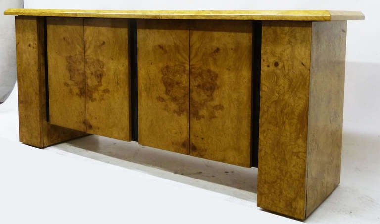 Late 20th Century Burled Wood Bar or Cabinet in the Manner of  Milo Baughman