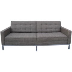 Classic Florence Knoll Sofa Classic Florence Knoll Sofa