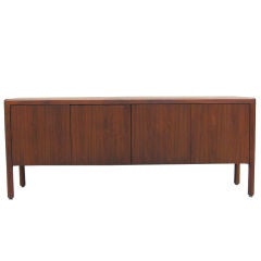Stromlinienförmiges und elegantes Sideboard von Helikon