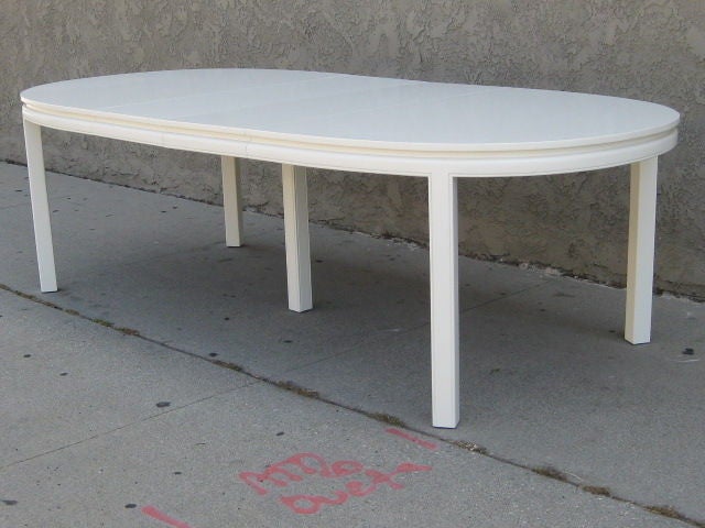 Lacquered Mid-Century Elegant White Lacquer Dining Table