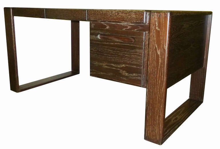 Lou Hodges Craftsman Desk in Cerused Oak In Excellent Condition In Pasadena, CA