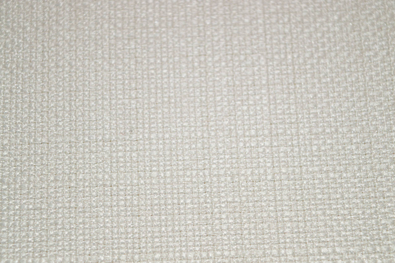 Upholstery Sleek Shape White Fabric Sofa in the Style of Vladimir Kagan