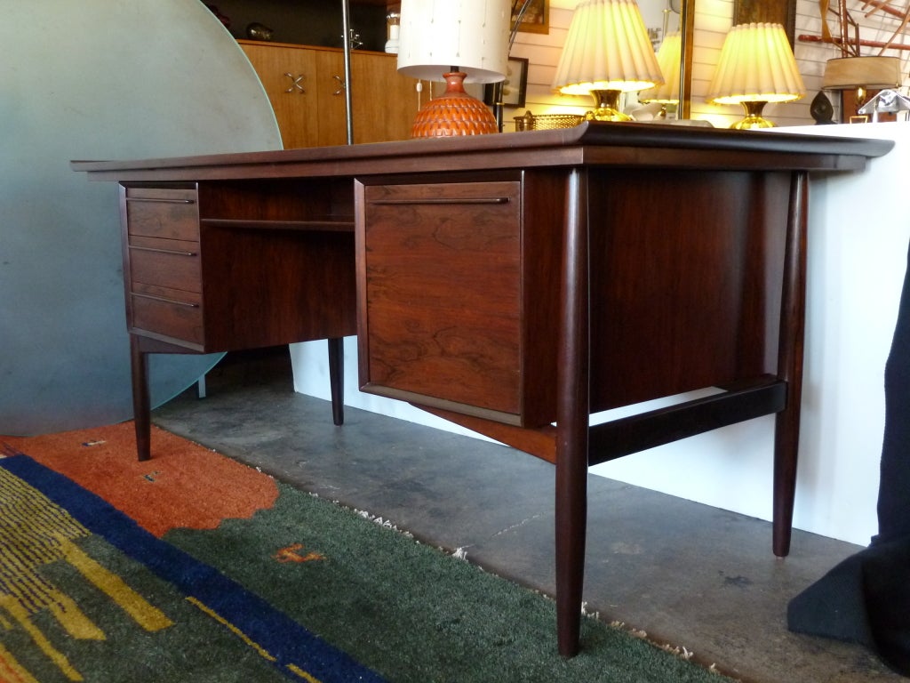 Mid-Century Modern Danish Mid-Century Rosewood Desk