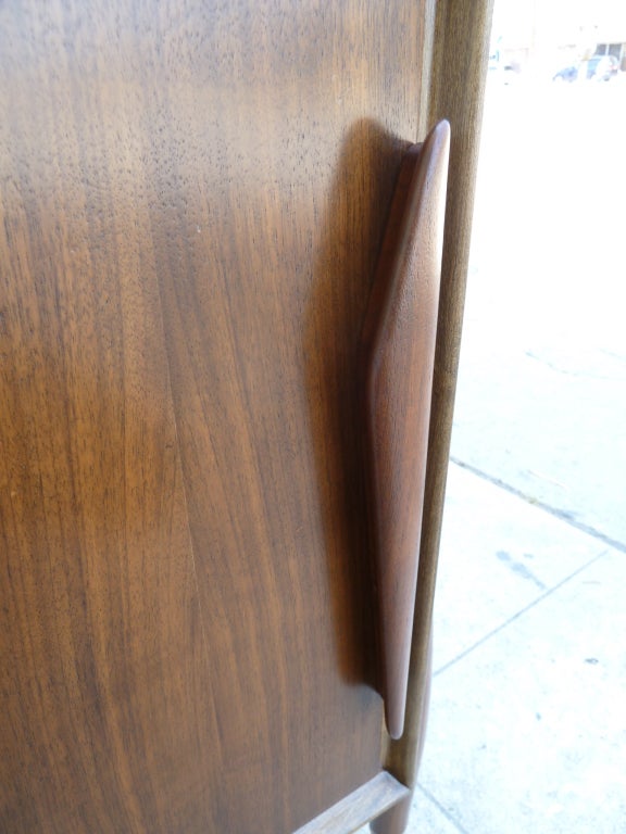 Italian Mid-Century Modern Side / End Table with Cabinet 1