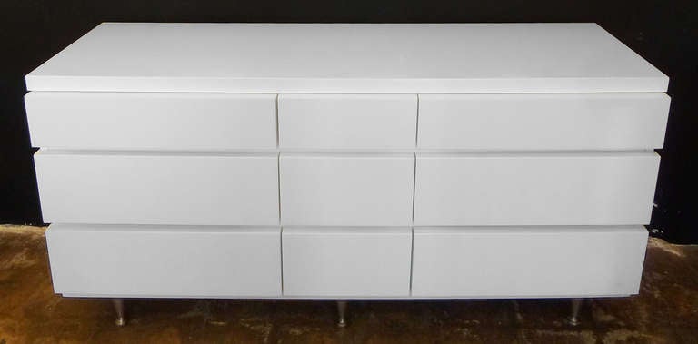 bassett mid century 9 drawer dresser