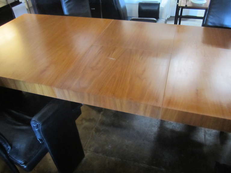 Mid-Century Modern Extendable Dining Table in Walnut 4