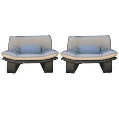 Extremely Comfortable Pair of Italian Lounge Chairs by Nicoletti Salotti 4