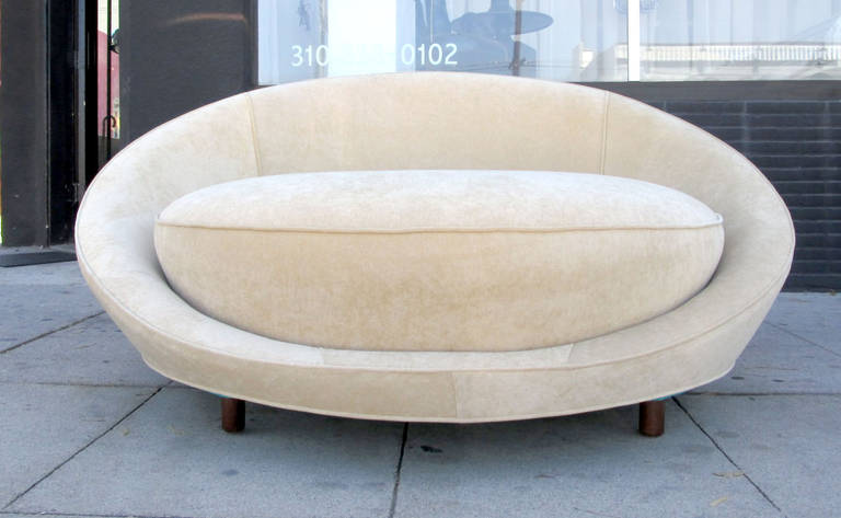 big circular lounge chair