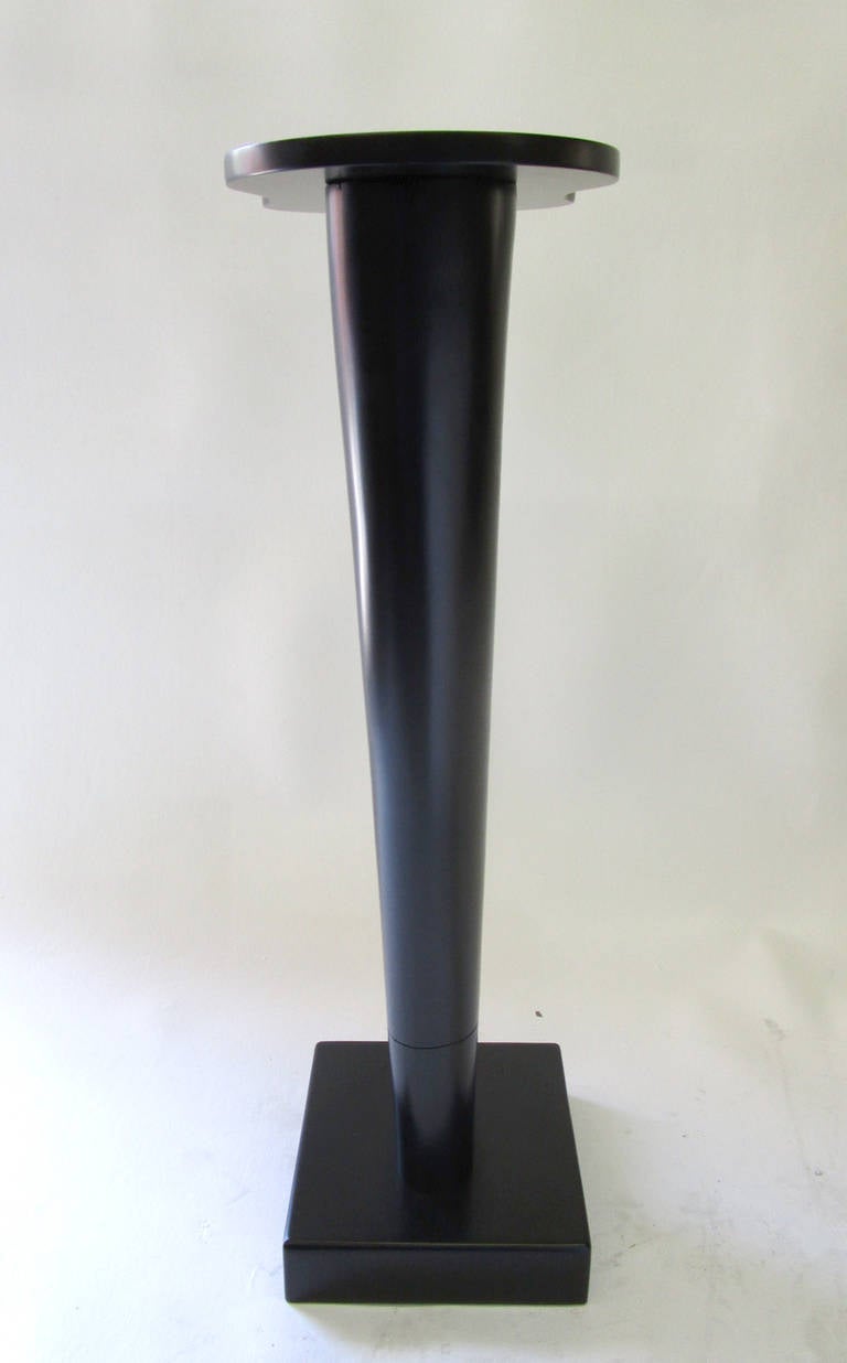 American Free-Form Pedestal in Black Lacquer