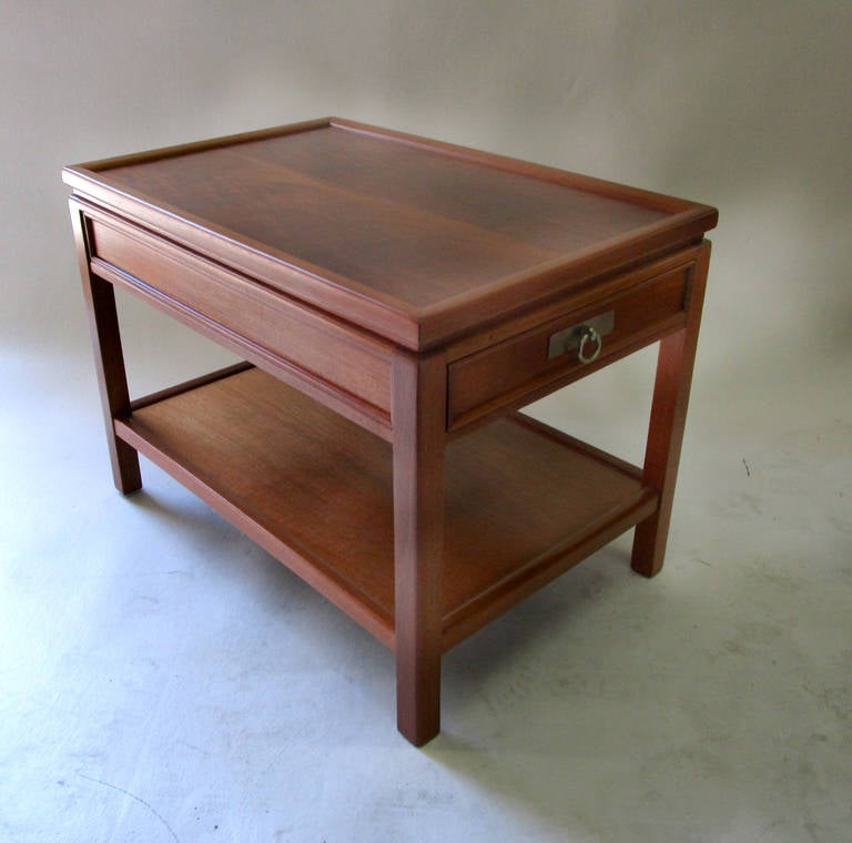 Mid-Century Modern Pair of Blond Mahogany Side Tables or Nightstands