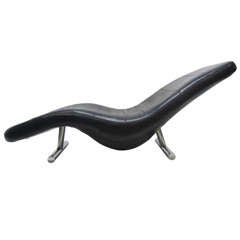 Handsome Black Leather Chaise Longue