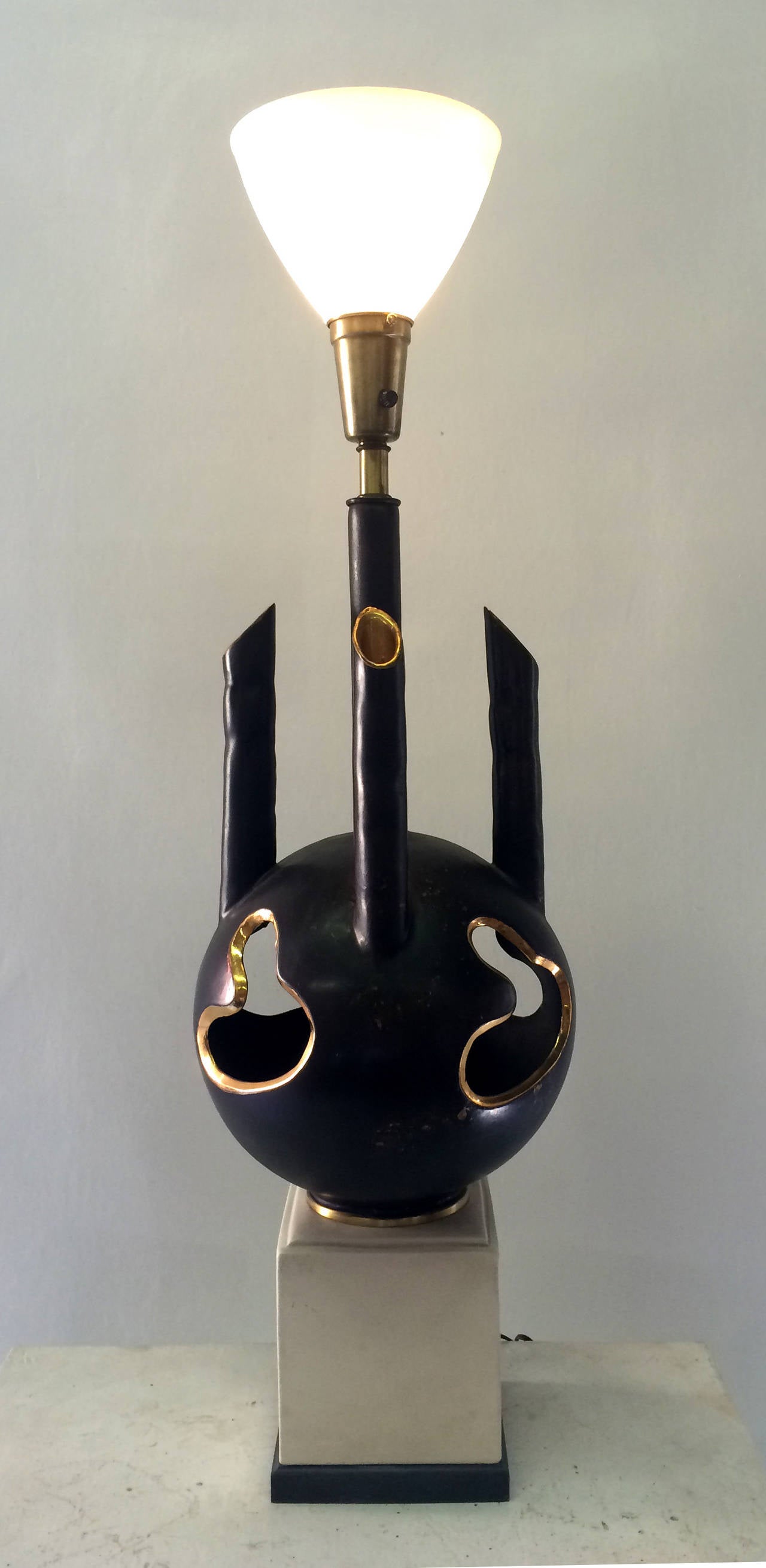 Black and Gold Unusual Ceramic Table Lamp 4