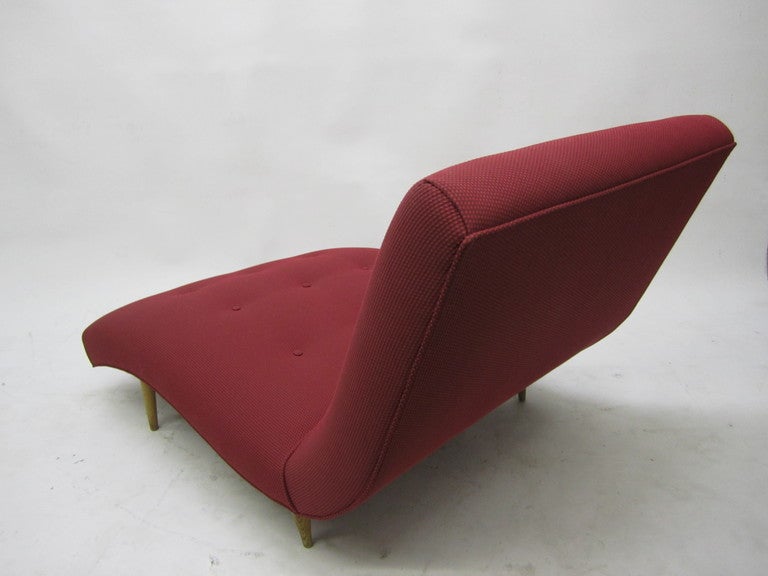 Mid-20th Century Wave Chaise Longue