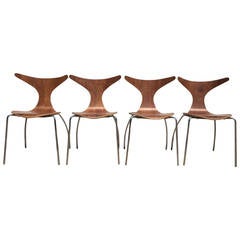 Set of Four Mid-Century Inspired Italian Bentwood Boomerang Back Stacking Chairs