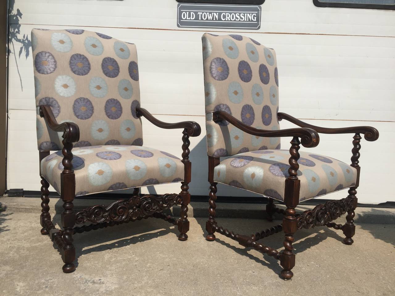 Chateau Chairs, French, 1880s Carved Walnut Frame with Mokum Fabric Restored For Sale 1