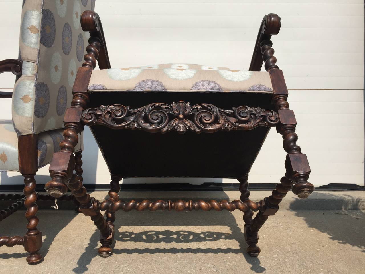Chateau Chairs, French, 1880s Carved Walnut Frame with Mokum Fabric Restored For Sale 6