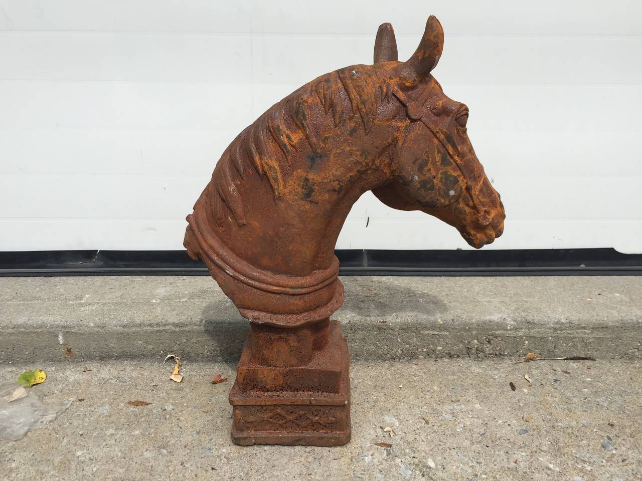 Late 20th Century 1980s Realism Cast Iron Sculpture of a Horse's Head and Nape For Sale